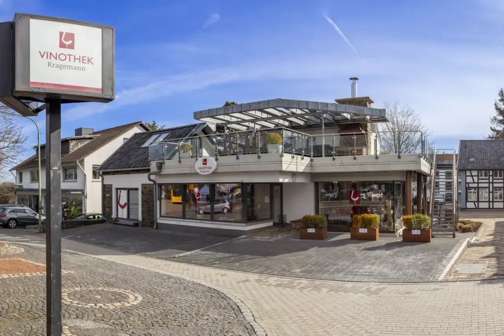 Außenansicht der Vinothek Kragemann in Simmerath